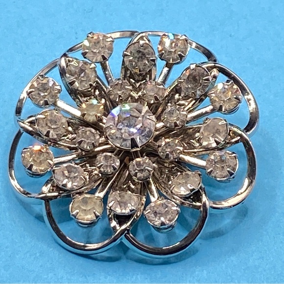 Vintage Rhinestone Brooch Round Riveted Stunning Sparkling MCM Pin Silver Tone - Picture 6 of 6